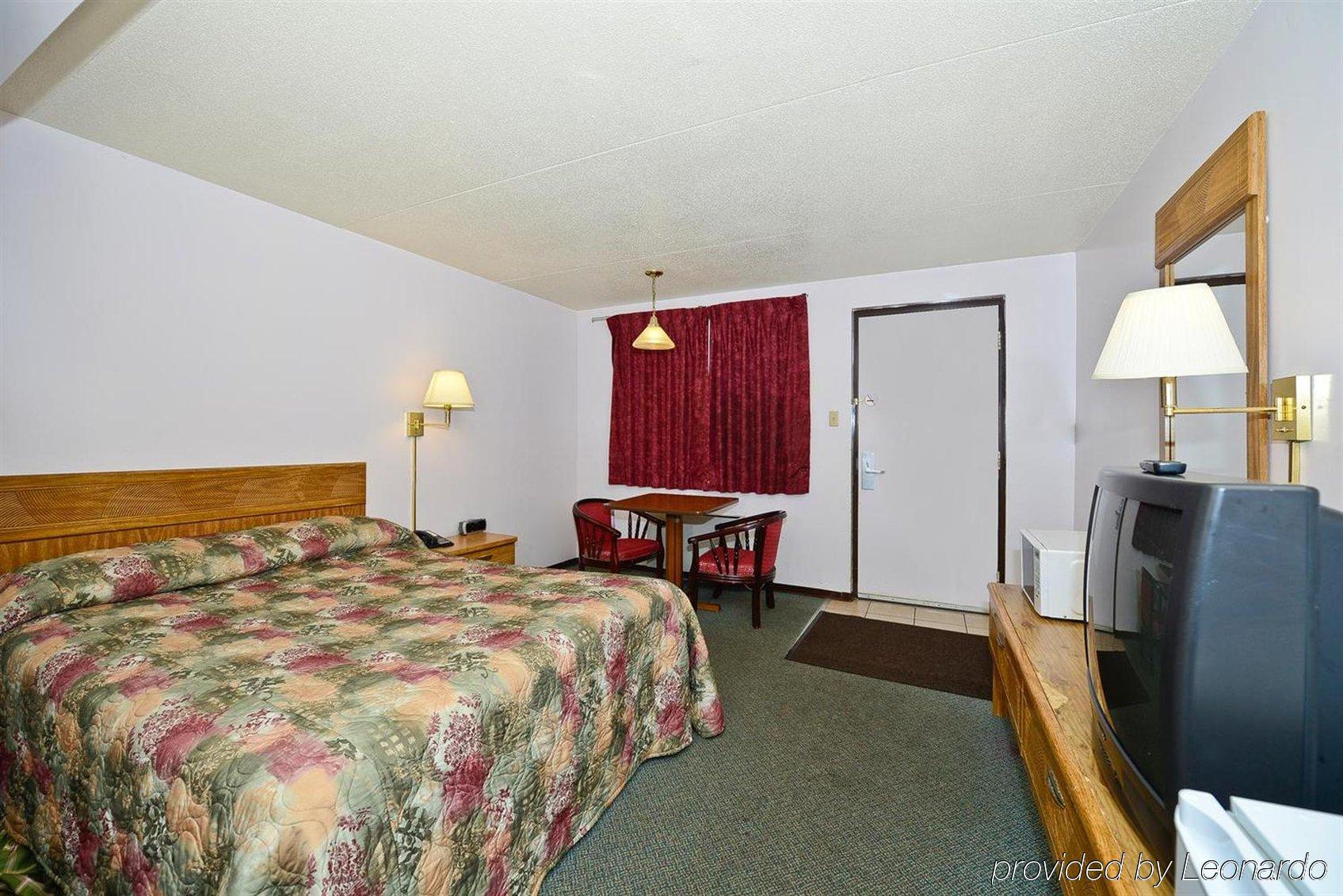 Victoria Motel Kitchener Room photo